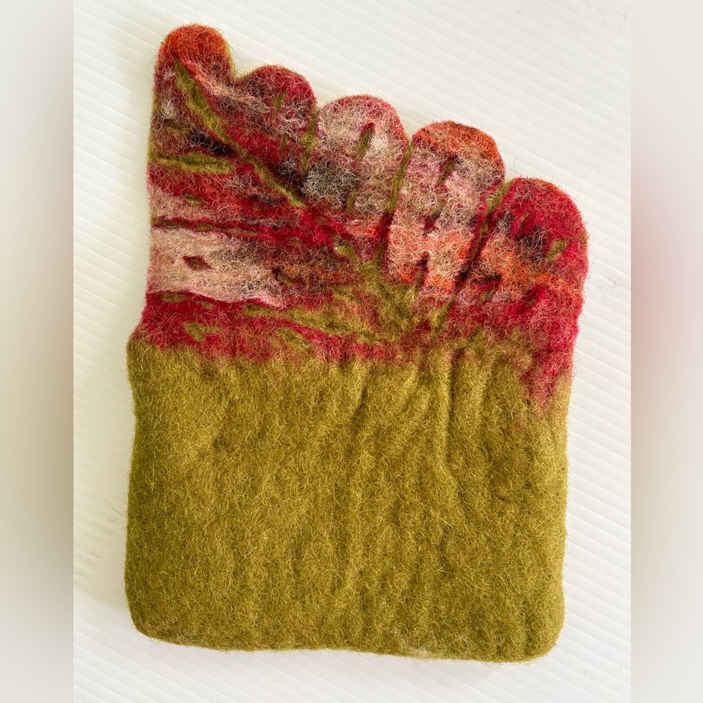 HANDMADE Wool Felted $$$ Purse - Picture 4 of 6